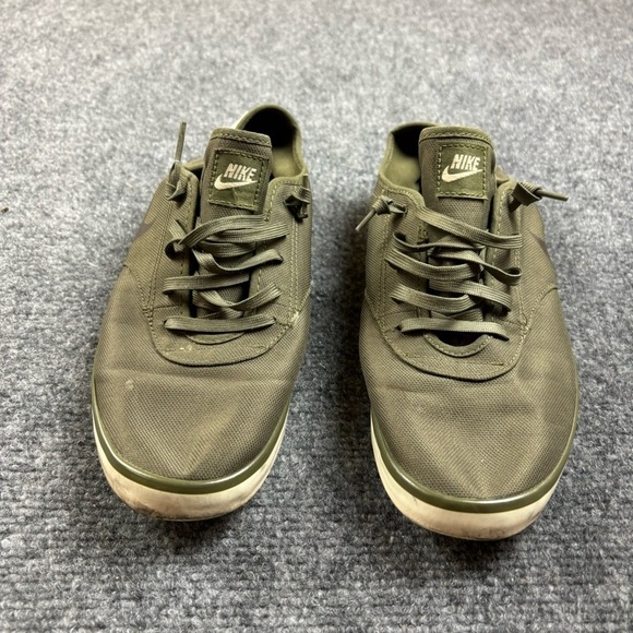 NIKE Women’s Army Green Lace Up Low rise Shoe size: 8.5 - Picture 11 of 11